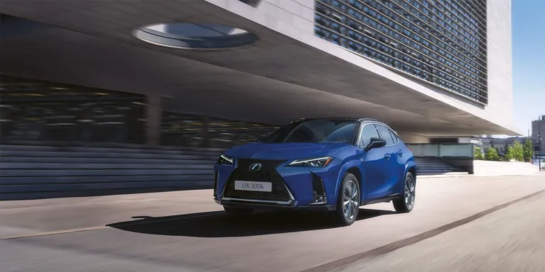 Lexus UX 300h